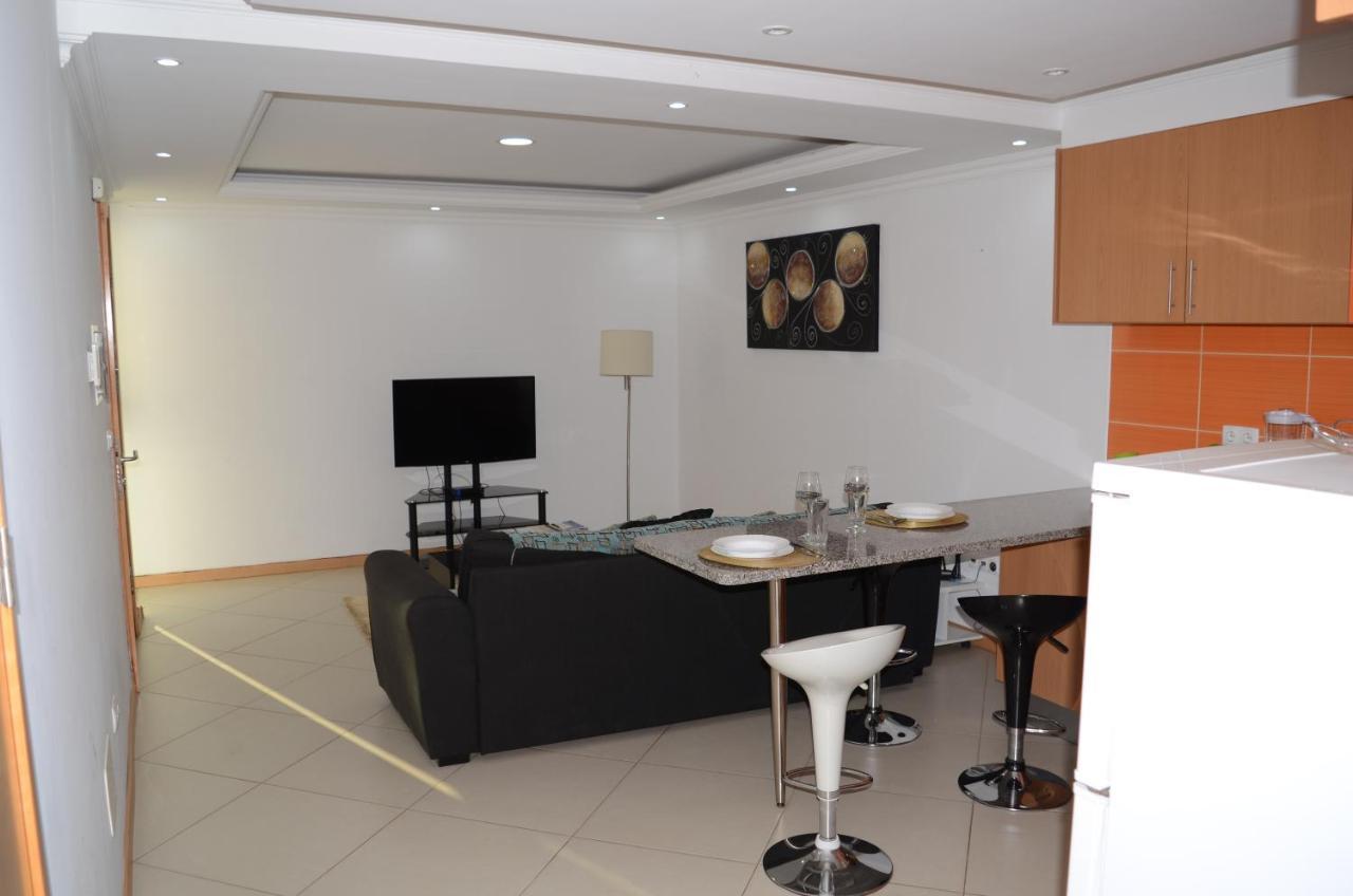 Apartamento Terra Branca Praia Esterno foto