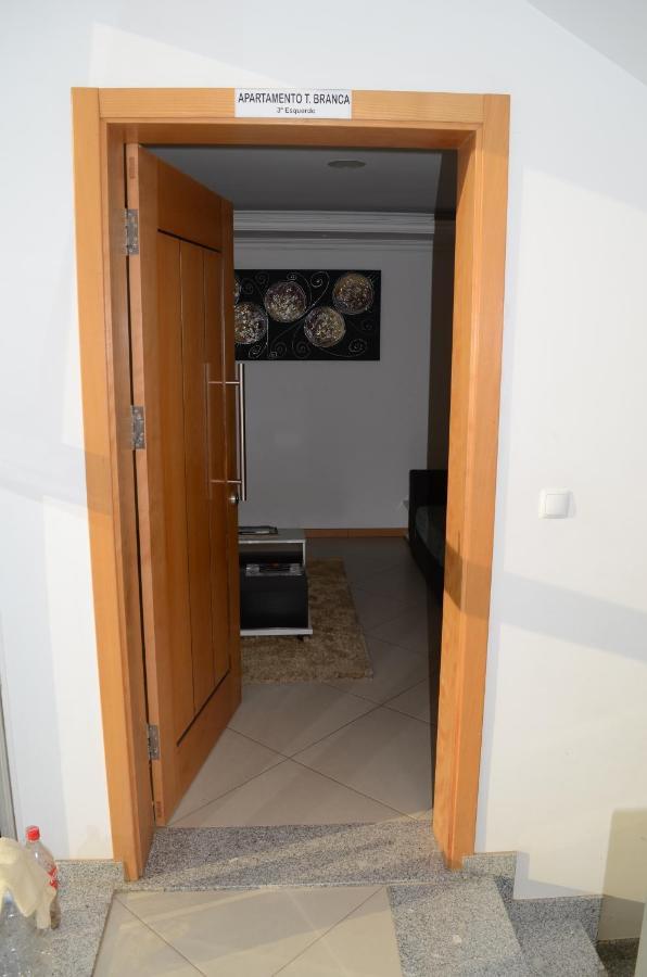 Apartamento Terra Branca Praia Esterno foto