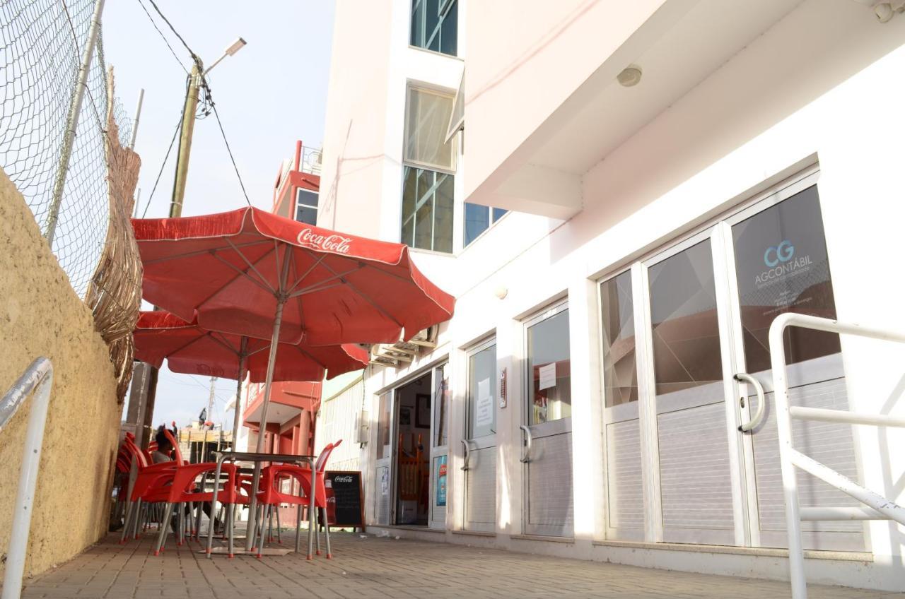 Apartamento Terra Branca Praia Esterno foto